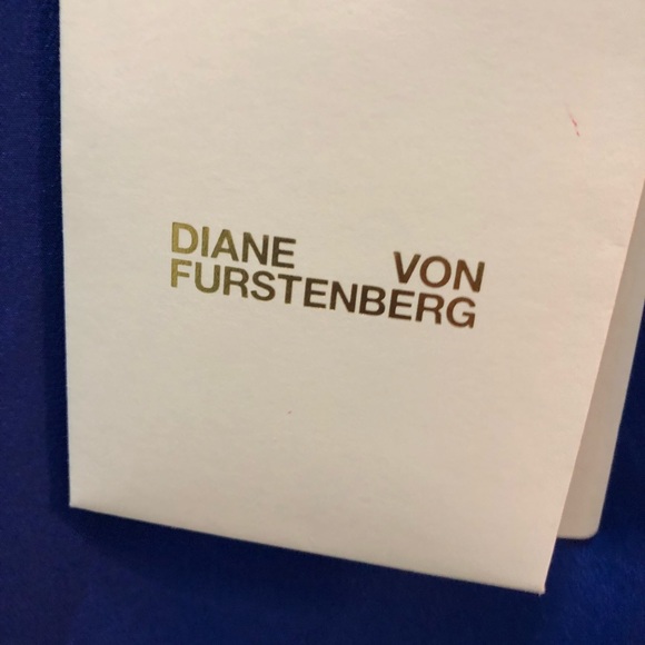 Sleeveless DVF blouse - Picture 6 of 6